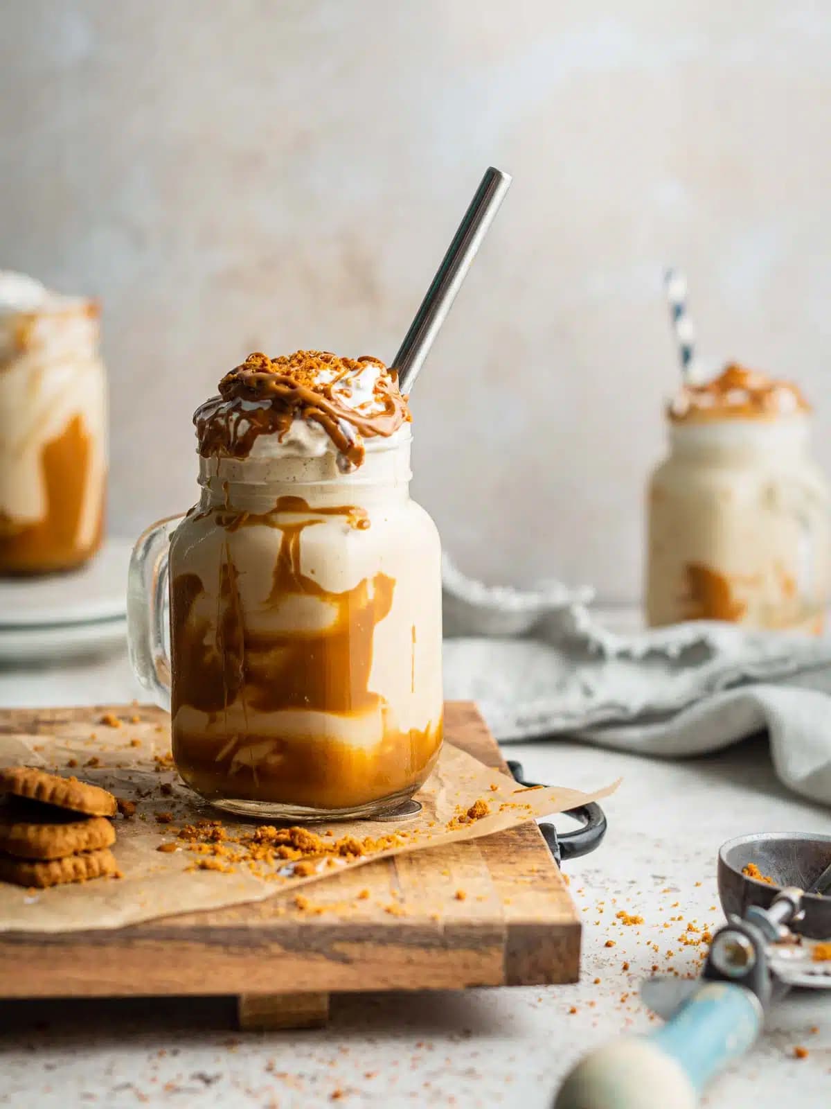 A vegan biscoff milkshake.