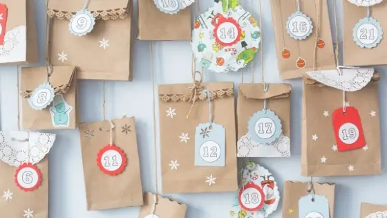 DIY sustainable vegan advent calendar in paper envelopes.