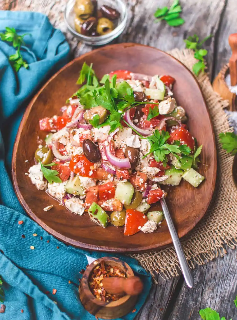 Vegan Greek Salad with Mediterranean Tofu | World of Vegan | #greek #salad #feta #tofu #marinated #mediterranean #worldofvegan