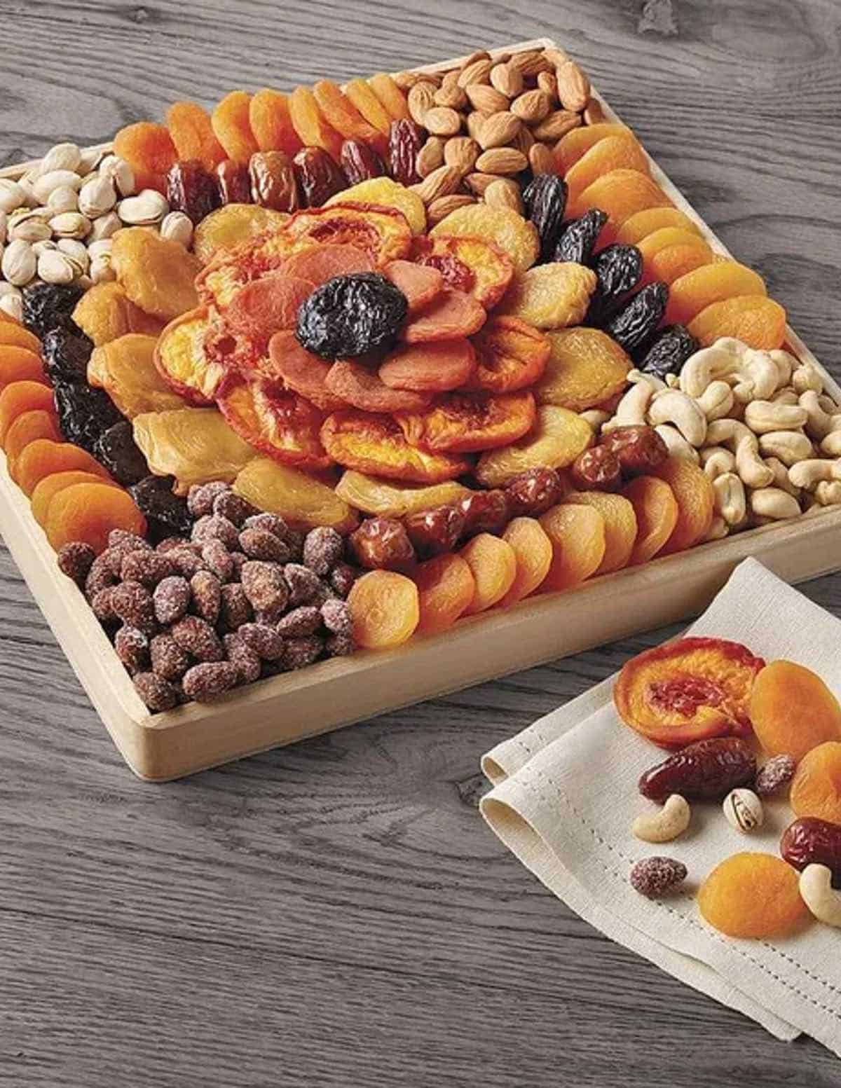 Vegan dried fruit gift basket from Harry & David online shop.