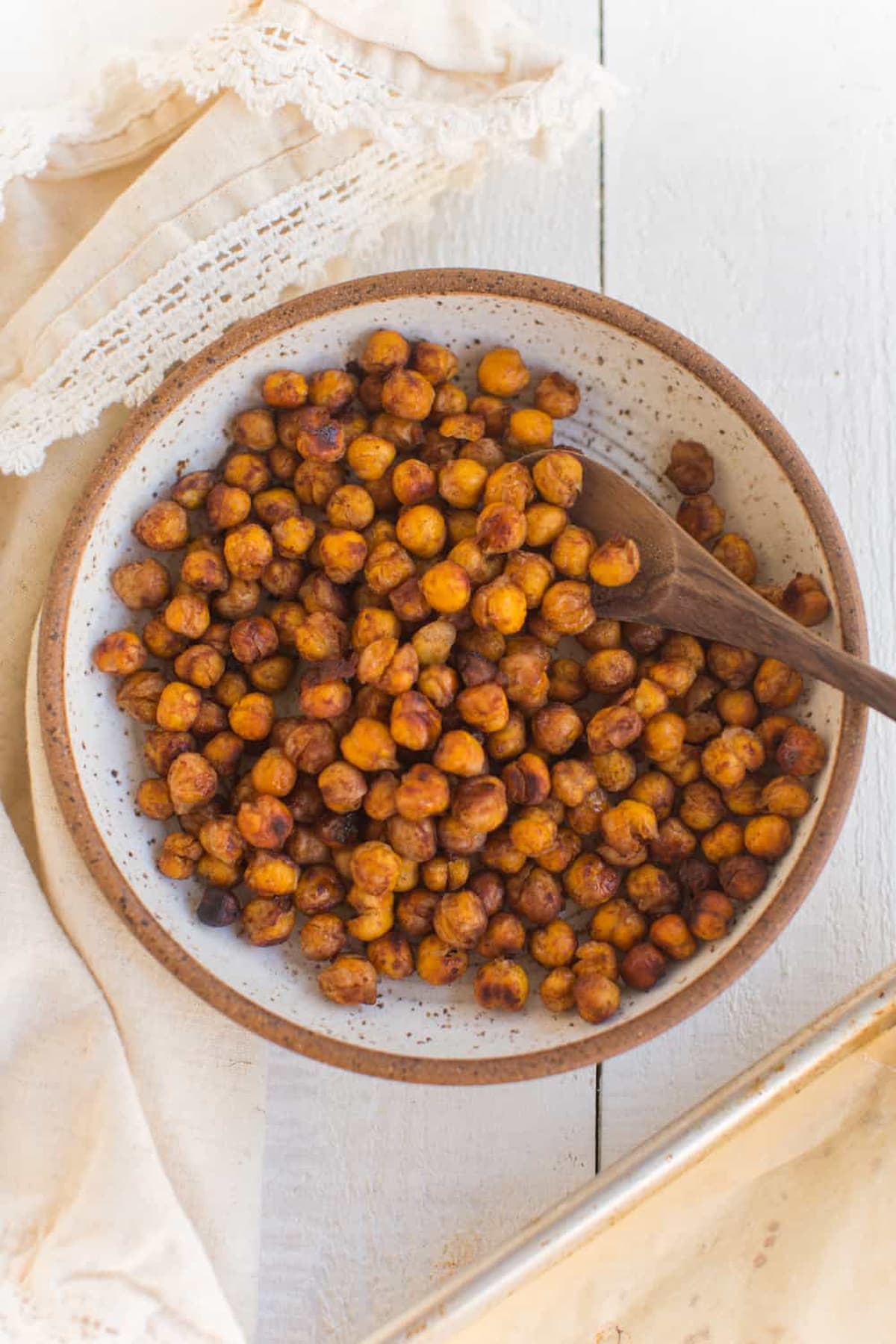 A bowl of maple roasted chickpeas.