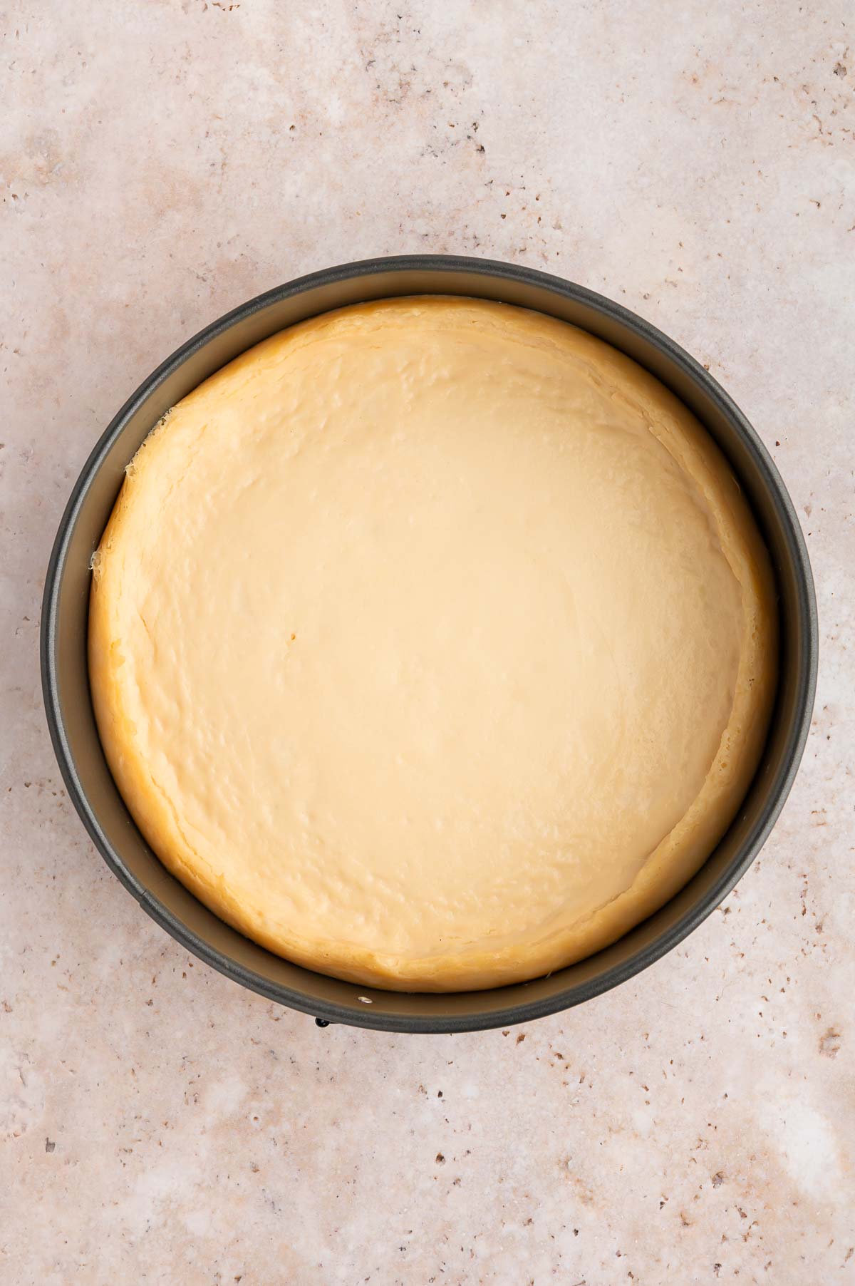 The vegan cheesecake after baking.